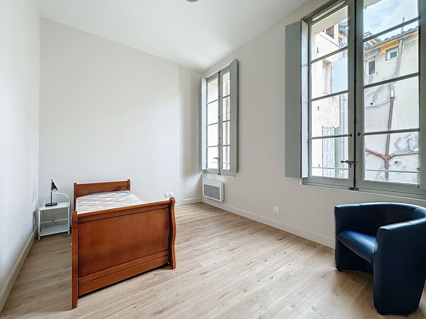 Photo Charmant T3 meublé refait à neuf - Aix En Provence - 84.06 m2 image 4/5