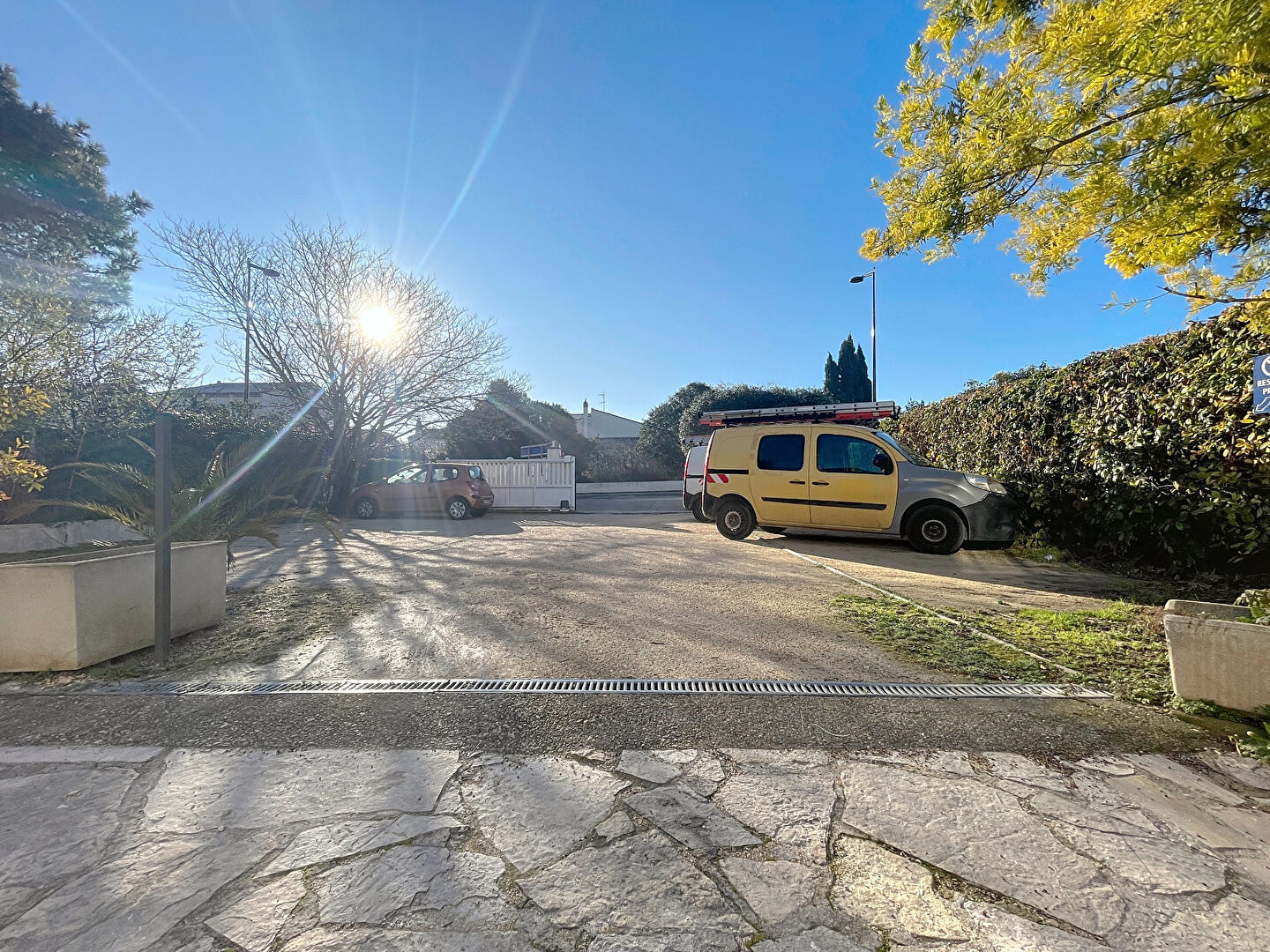 Photo Velaux - Local Professionnel - 17.51m2 image 4/4