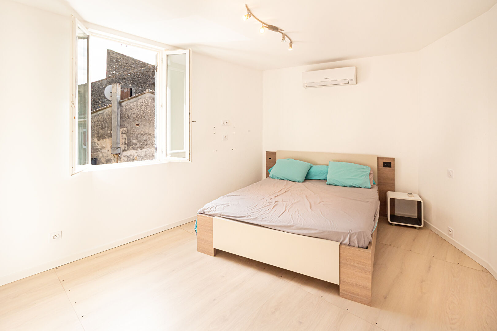 Photo Maison de ville 3 pièces - Lambesc image 5/6