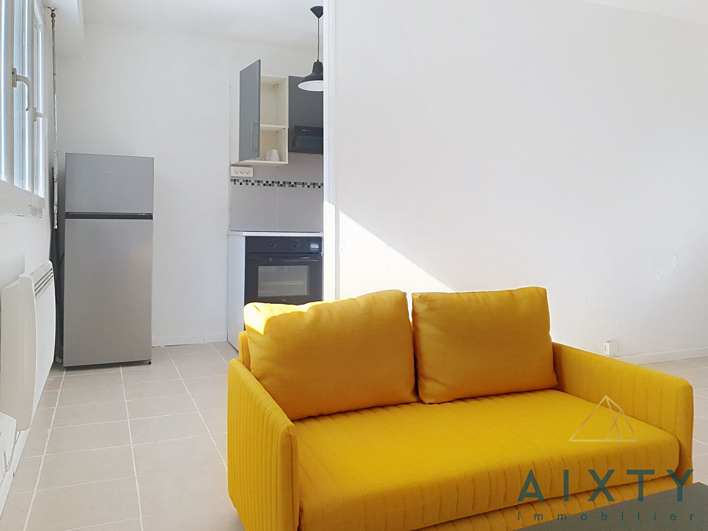 Appartement Marseille 6ème - QUARTIER VAUBAN -  Agréable 2 pièces - idéal jeune travailleur