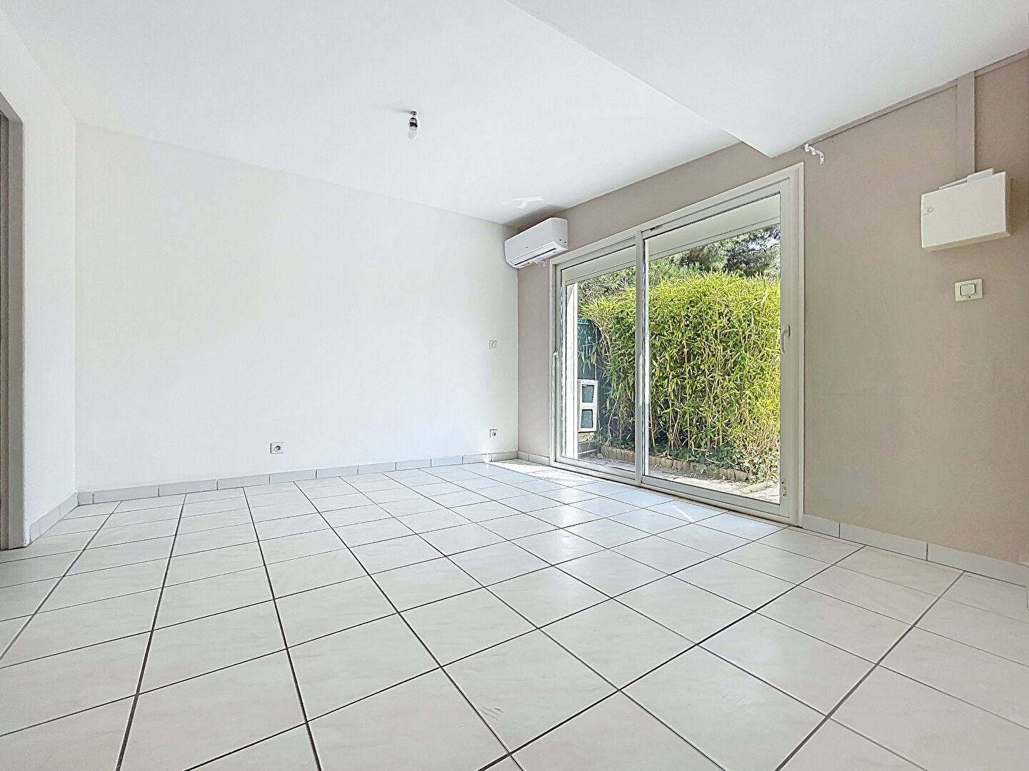 Photo Studio, 30.69m2, Velaux image 3/5