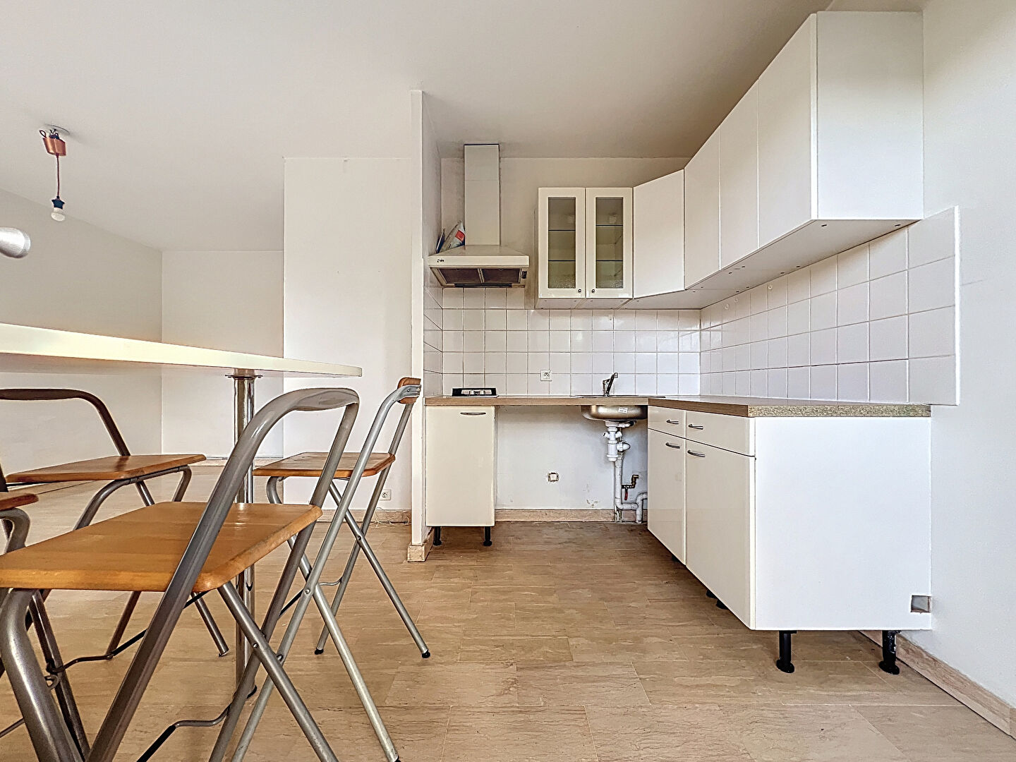 Photo AIX EST,  T1 résidence standing, ascenseur, terrasse, parking. image 5/6