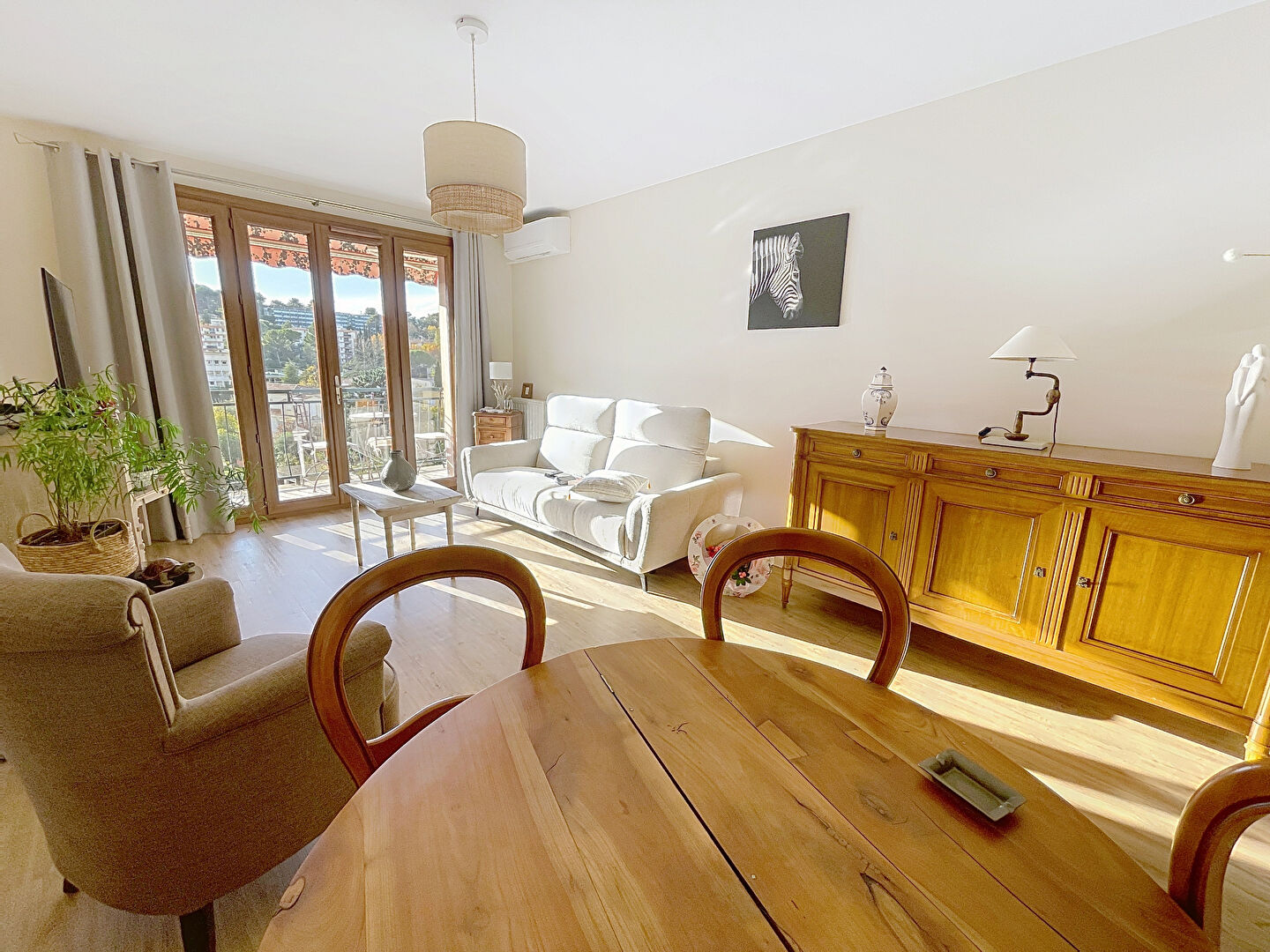 Photo Appartement Aix En Provence 3 pièce(s) 66.93 m2 image 1/6