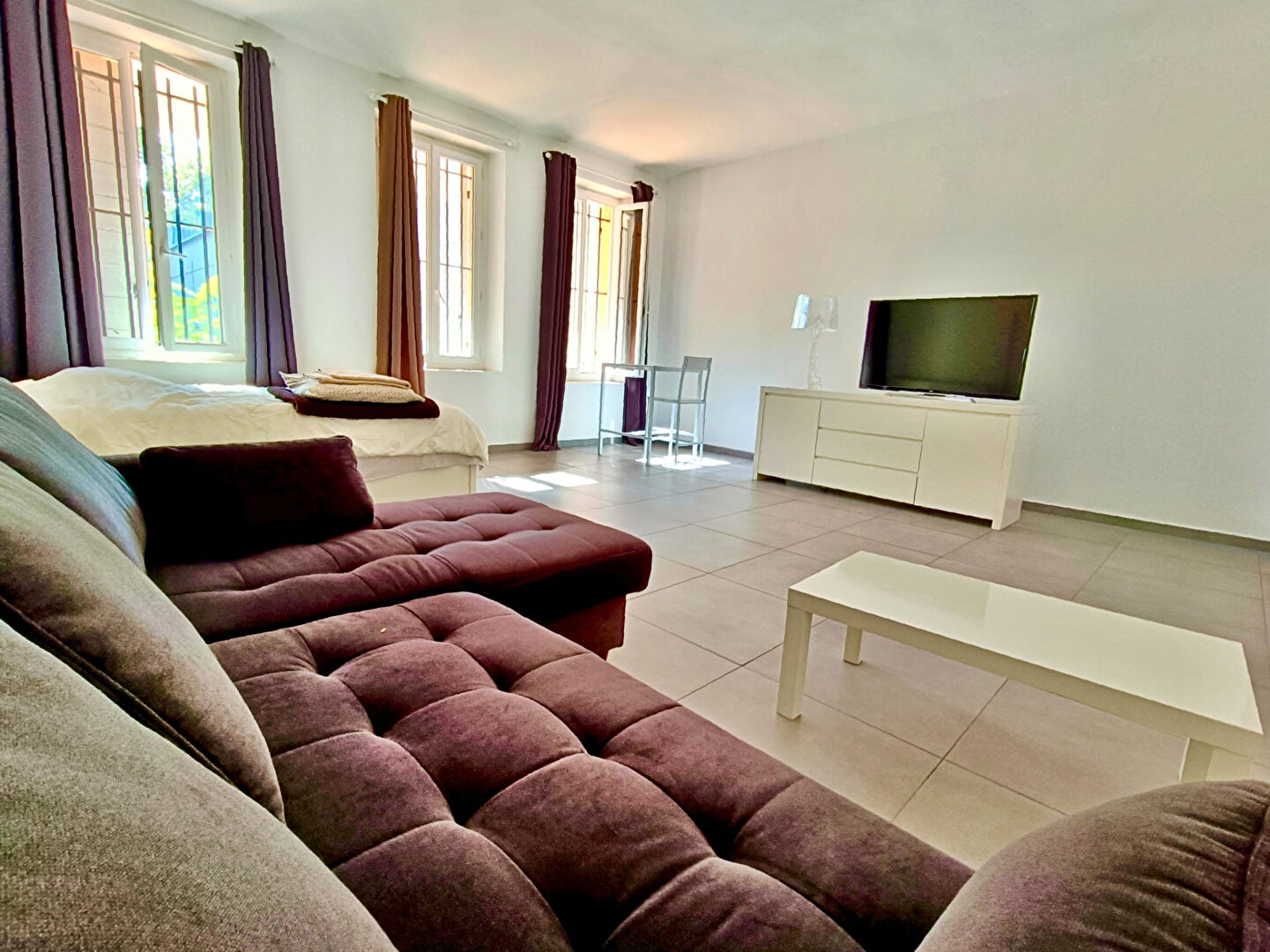 Photo Maison individuelle T4 -230m² au sol avec jardin, terrasses, stationnement, dépendance image 5/6