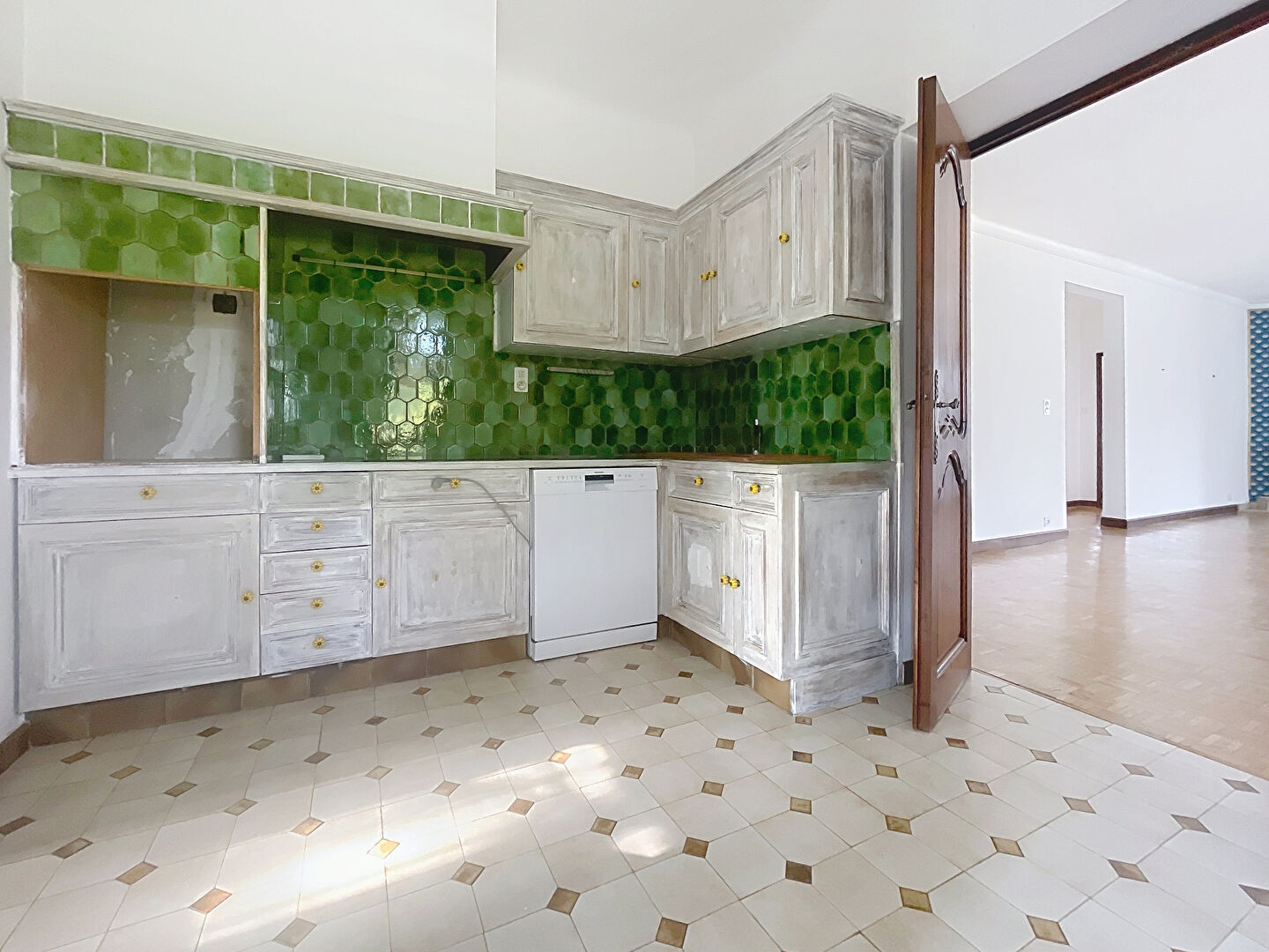 Photo Maison Berre L Etang 5 pièce(s) 210.27 m2 image 3/6