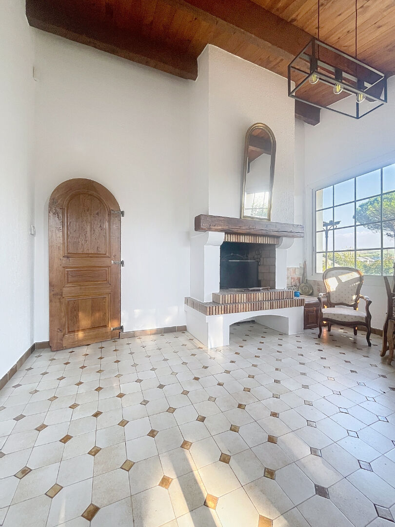 Photo Maison Berre L Etang 5 pièce(s) 210.27 m2 image 4/6