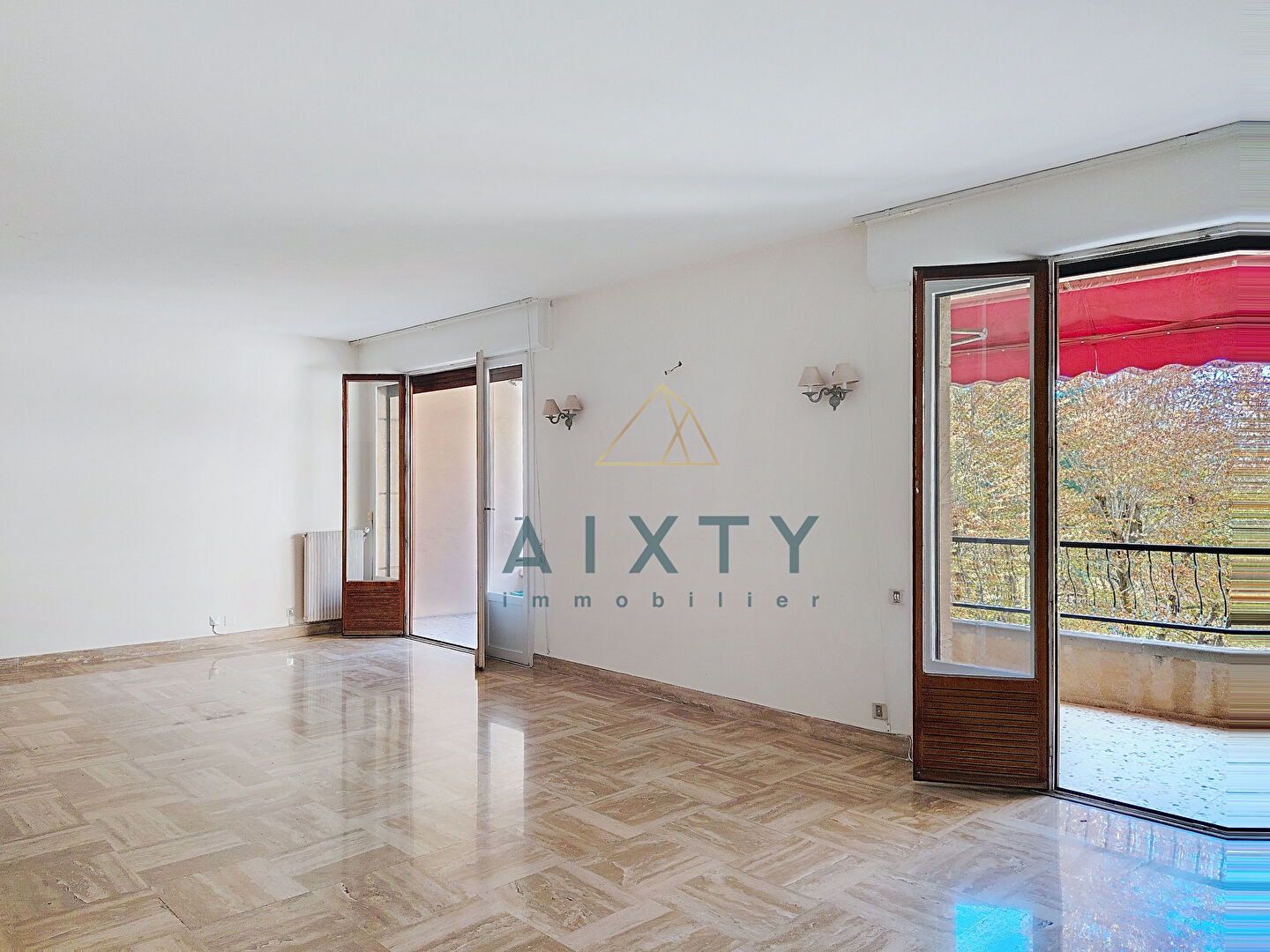 Photo Magnifique appartement centre ville à pied , dans belle résidence avec ascenseur, garage et cave image 1/6