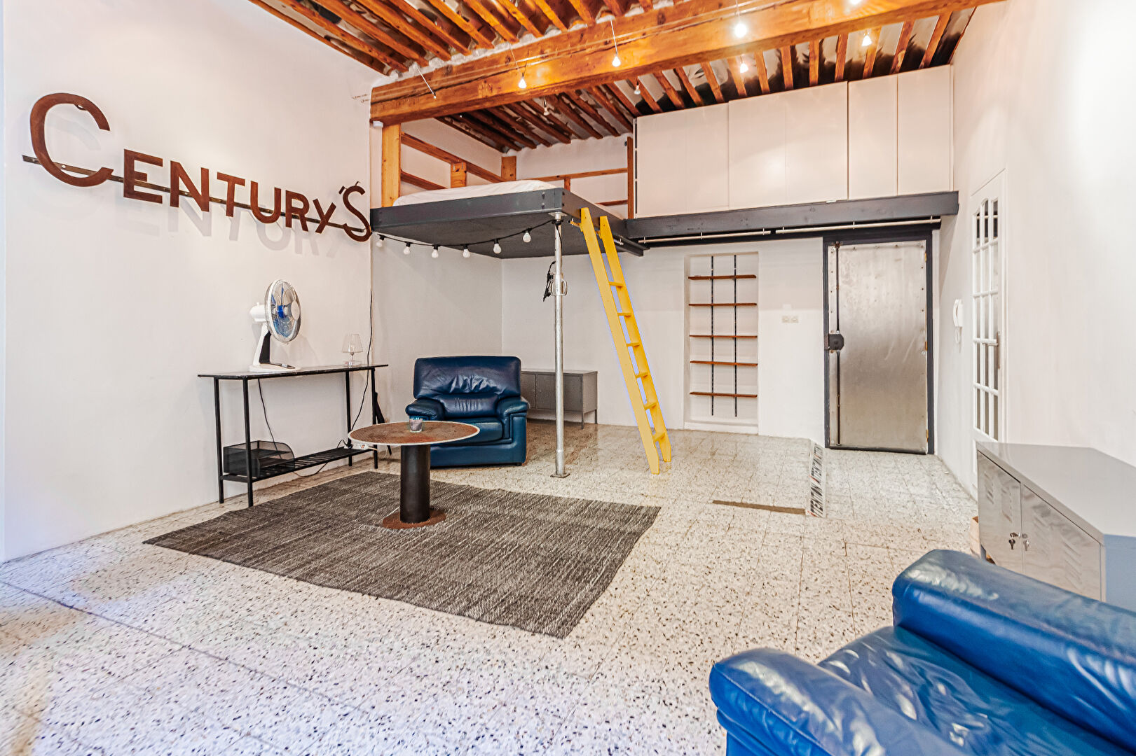 Photo Charme Aixois ? Grand T1 Meublé, Calme Absolu, Mezzanine image 2/5