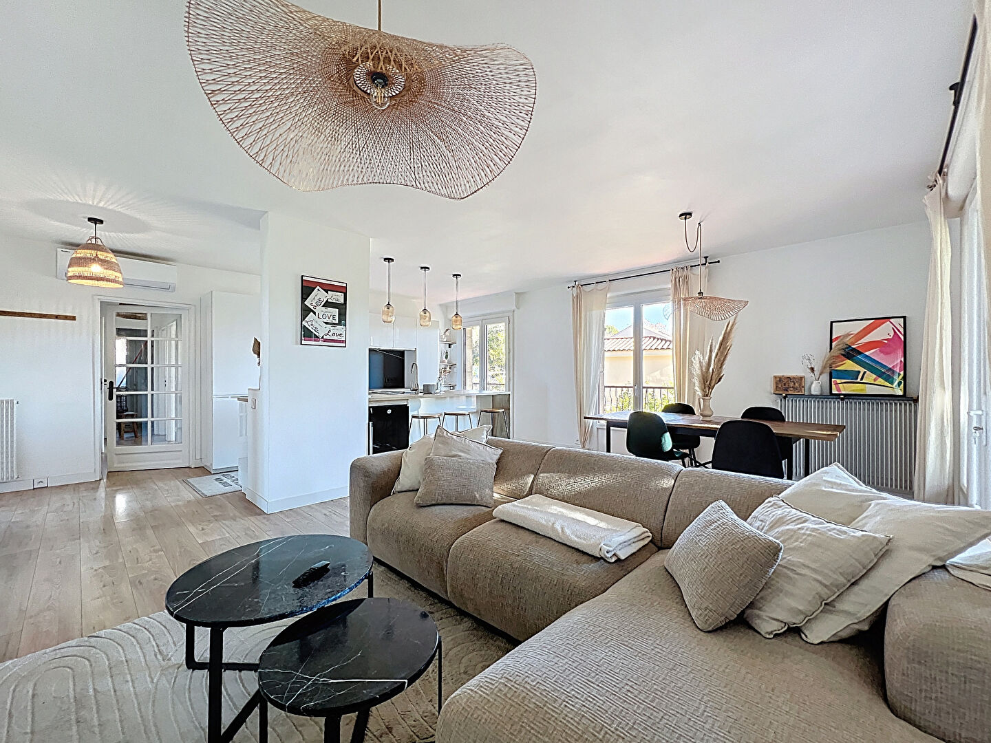 Photo AIX PIGONNET,  DEUX CHAMBRES , GRAND JARDIN image 3/6