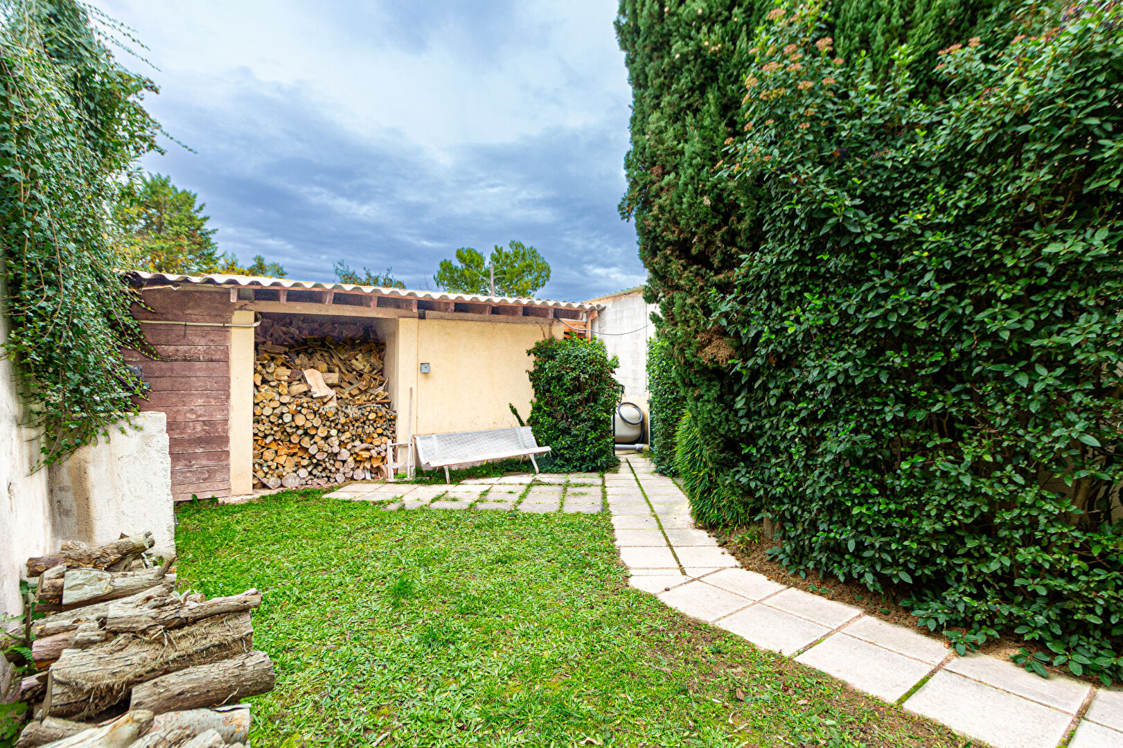 Photo Maison de 155 m2 + Salle de réception 610 m2 image 3/6