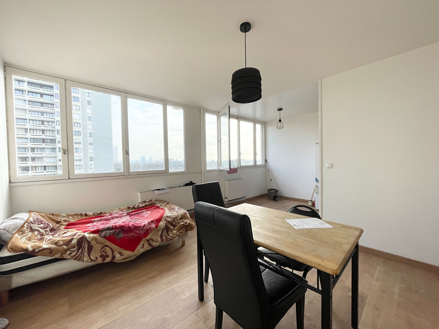 Appartement Bagnolet 2 pièce(s) 47 m2