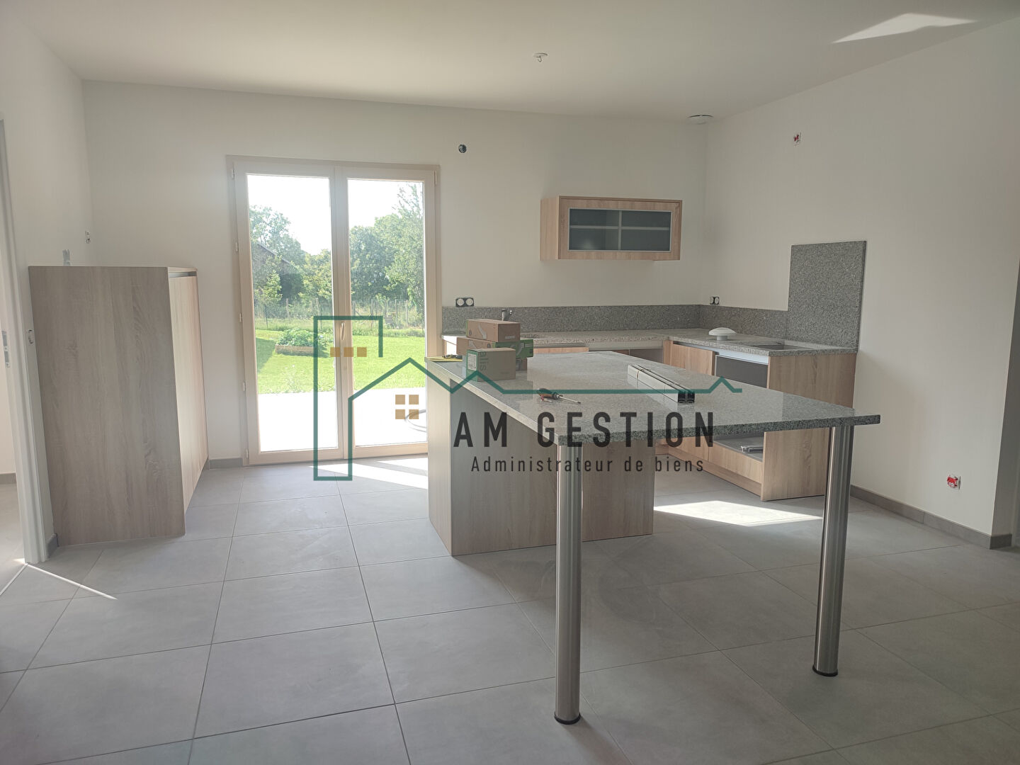 Photo Maison récente MEUBLEE Saint Laurent Sur Gorre T4 100 m2 image 3/6