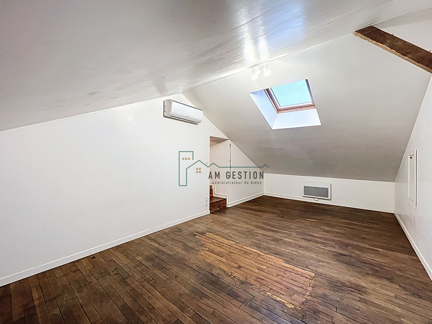 Appartement type loft à Bonnac-la-Côte, proche accès Limoges.