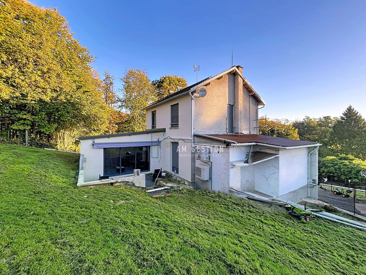 Photo Maison des années 50 entièrement rénovée image 3/6