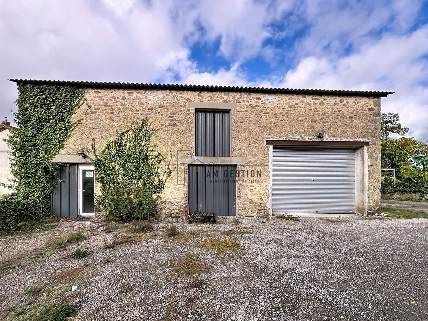 Photo Local d'activité à Bonnac-la-Côte image 2/4