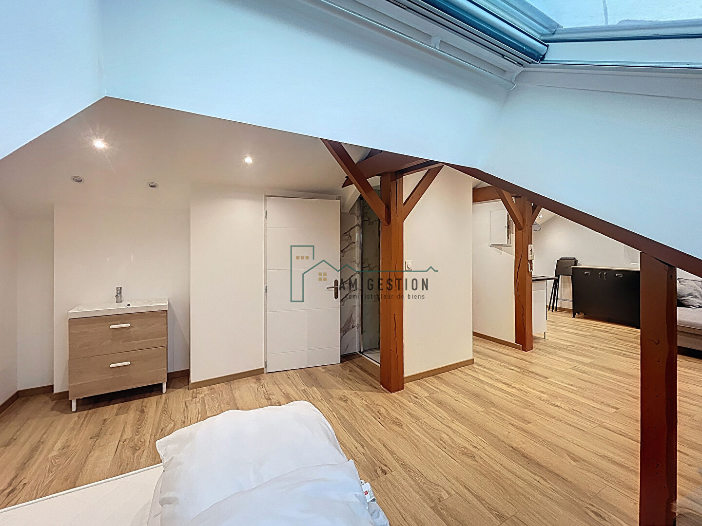 Photo Studio meublé rénové secteur Montjovis à Limoges image 5/6