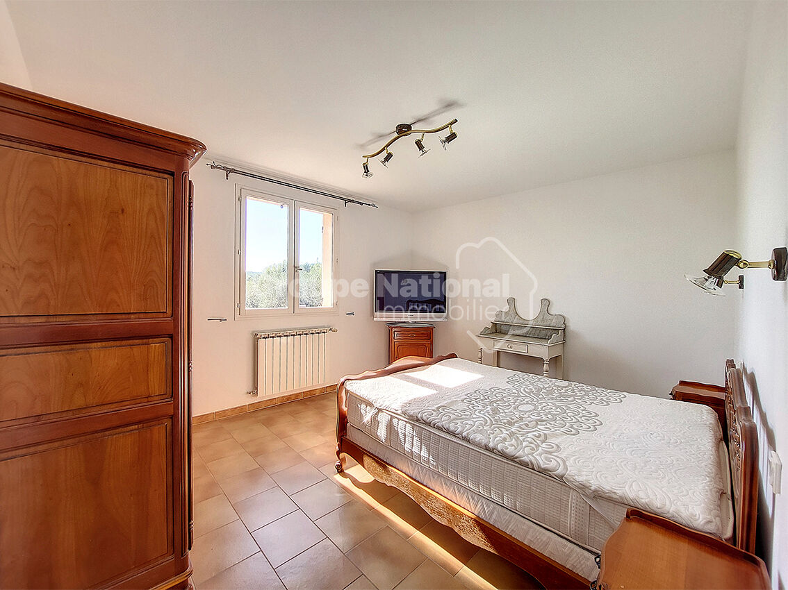 Photo CARNOULES : maison de 6 pièces (189 m²) à vendre image 5/6