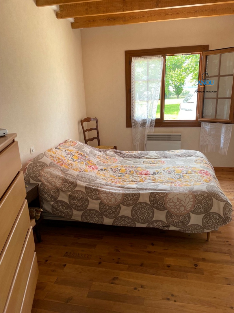 Photo PROCHE LES AUTELS VILLEVILLON - LONGERE image 4/6