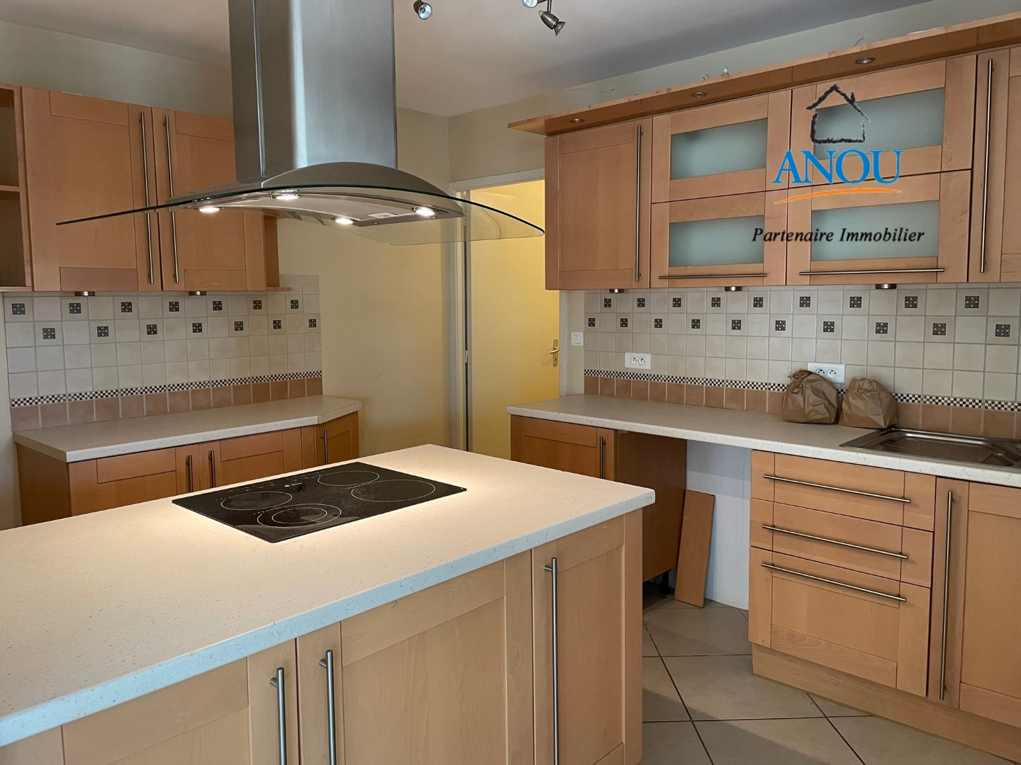 Photo BROU CENTRE VILLE - APPARTEMENT 5 CHAMBRES  AVEC BOX PRIVÉ ET PARKING image 3/6