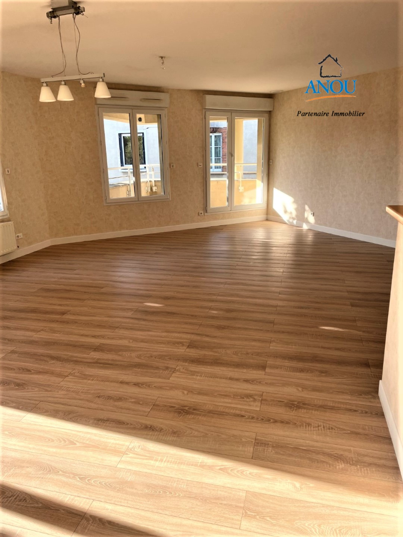 Photo BROU CENTRE VILLE - APPARTEMENT 5 CHAMBRES  AVEC BOX PRIVÉ ET PARKING image 4/6