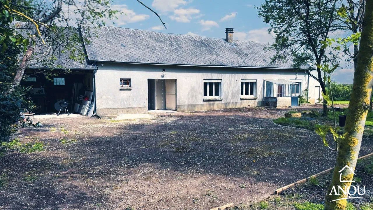 TRANQUILLITÉ : MAISON AVEC GRENIER AMÉNAGEABLE SUR 2089 M²