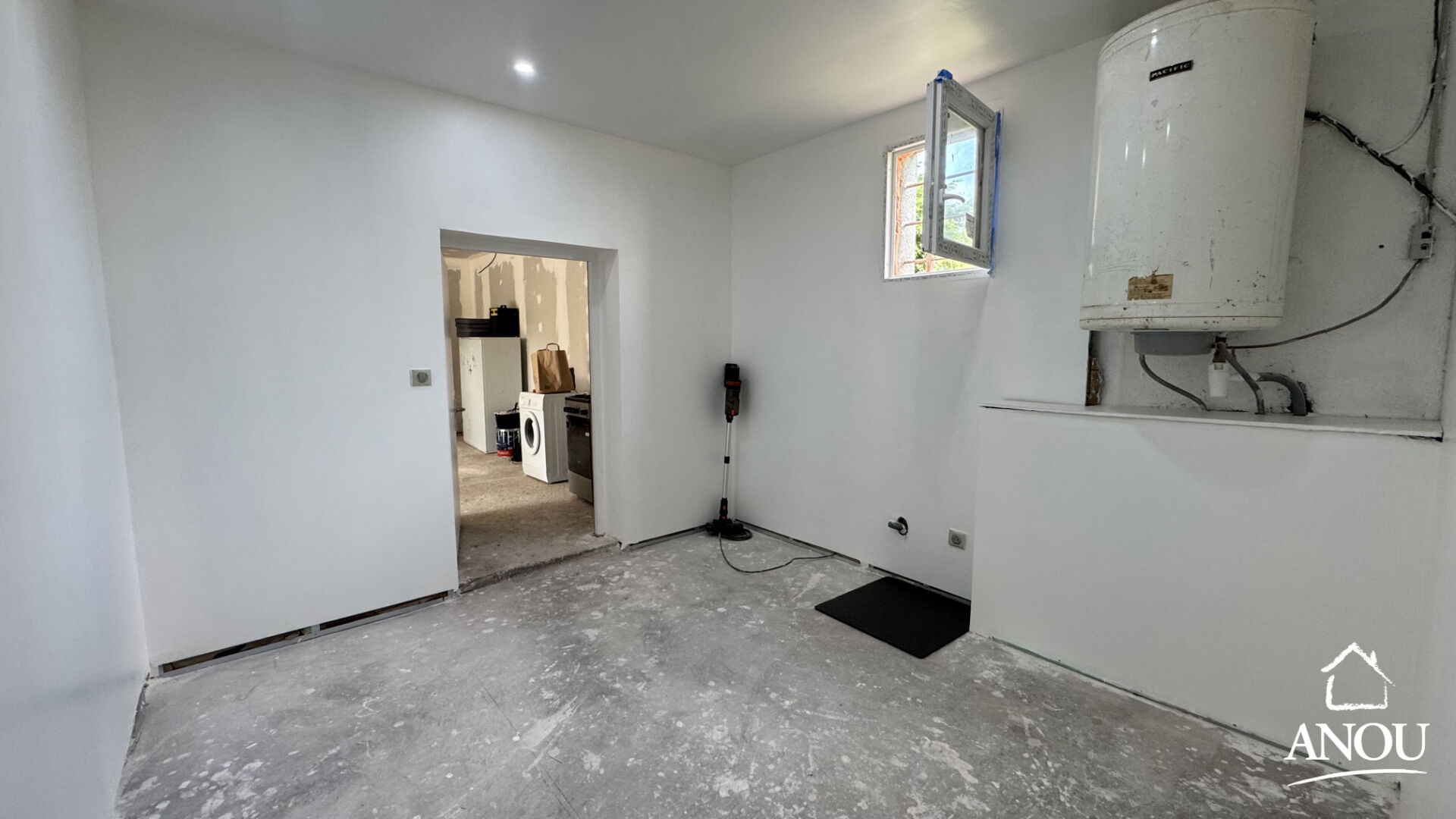 Photo TRANQUILLITÉ : MAISON AVEC GRENIER AMÉNAGEABLE SUR 2089 M² image 6/6