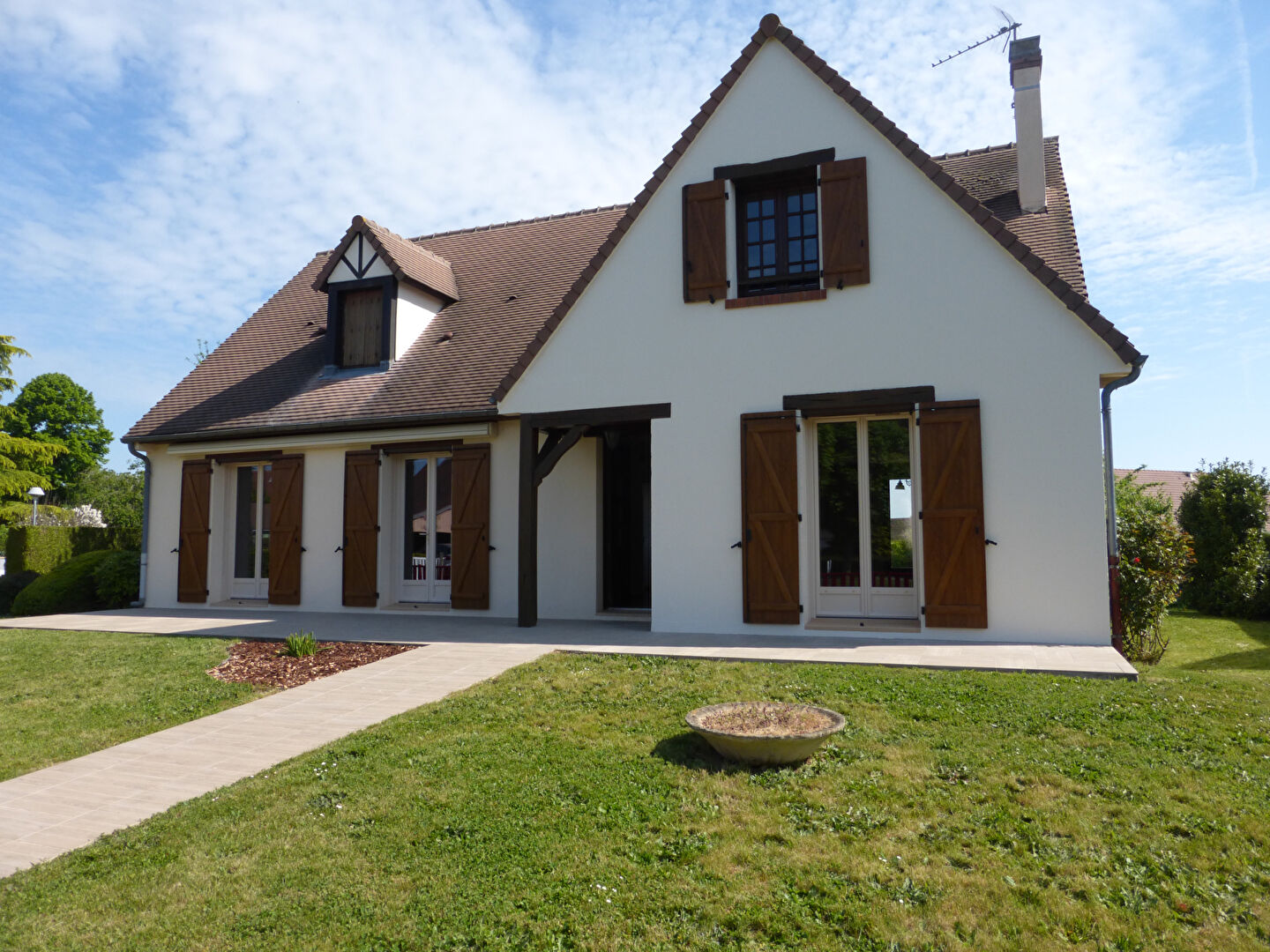 Photo BROU - MAISON D'ARCHITECTE 4 Chambres image 1/6