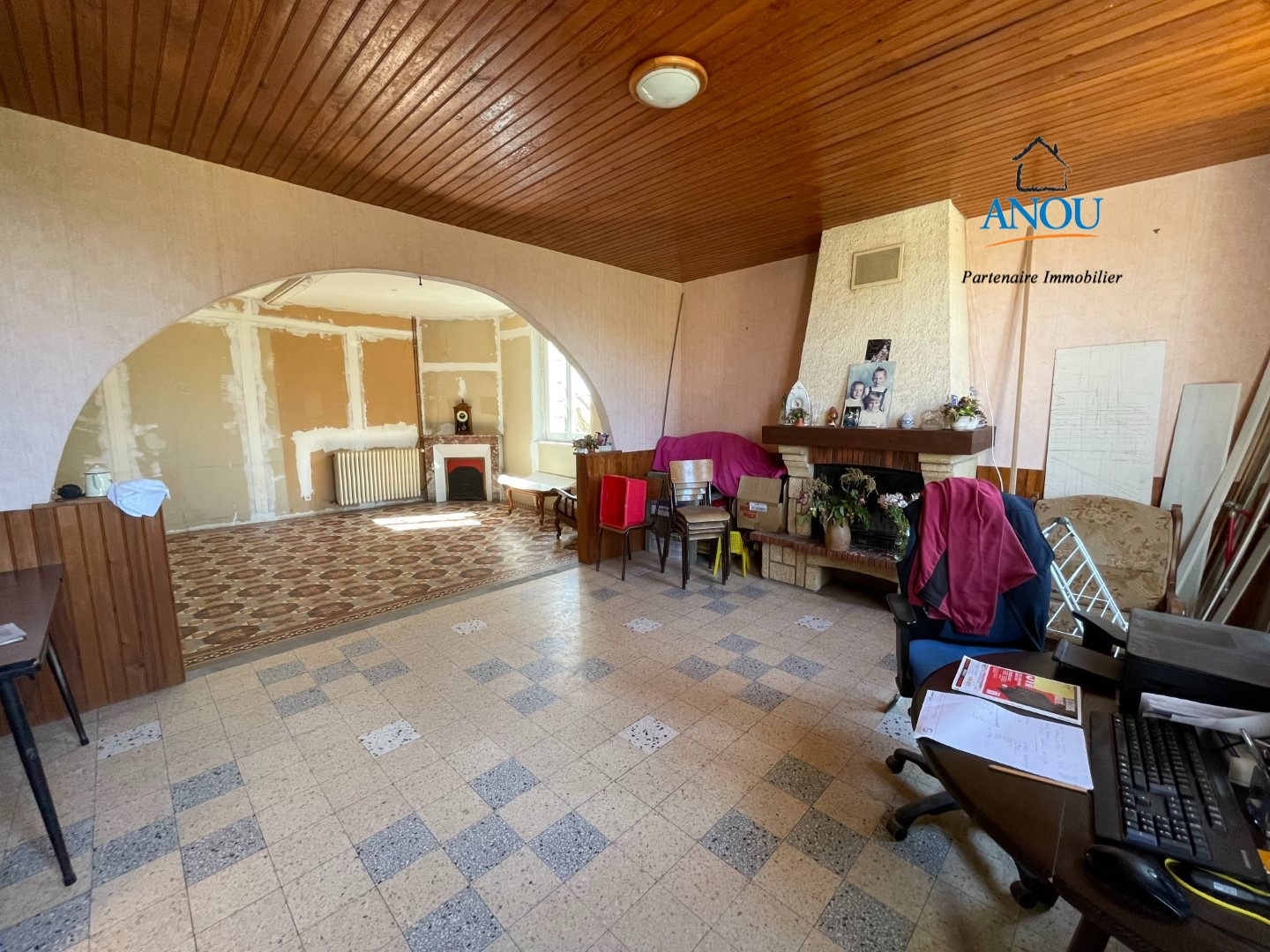 Photo 1h15 de PARIS - 5 MN de BROU - CORPS DE FERME SUR 2,5 HECTARES image 3/6