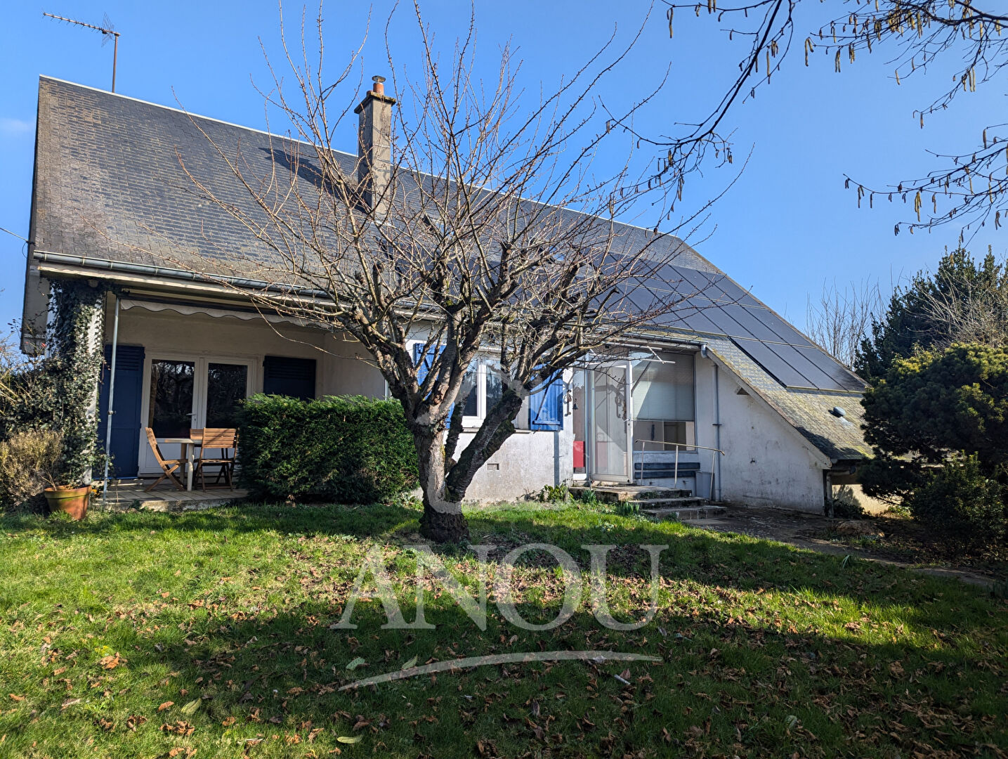 1H de PARIS - MAISON FAMILIALE 4 CHAMBRES