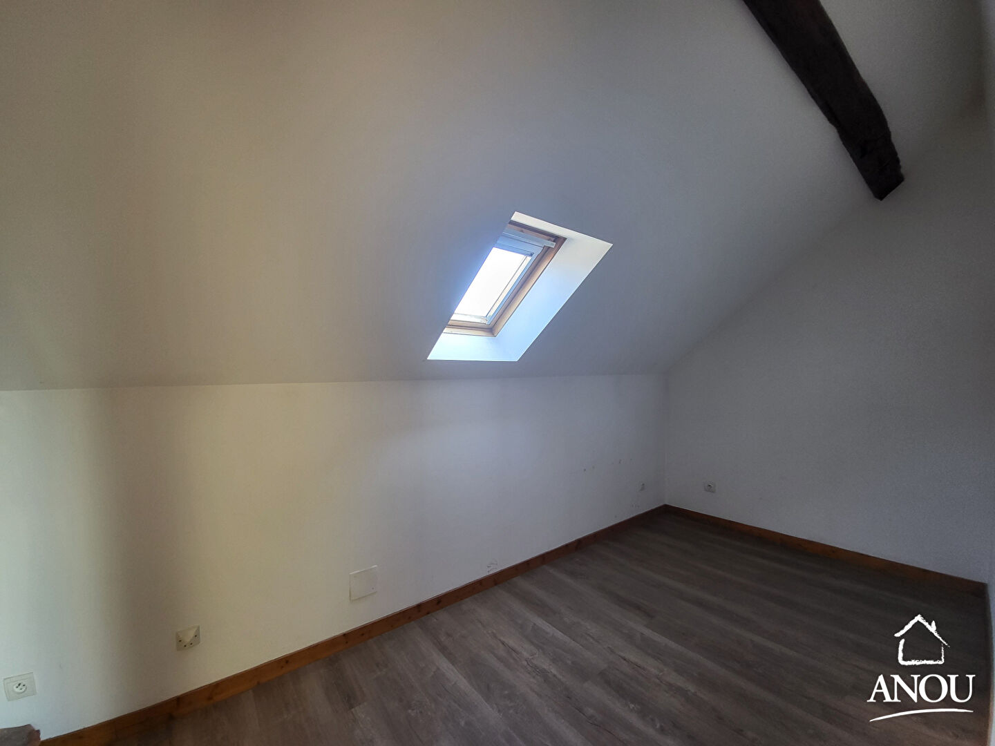 Photo Maison de caractère 4 Chambres avec véranda et ruisseau en coeur de village image 5/6