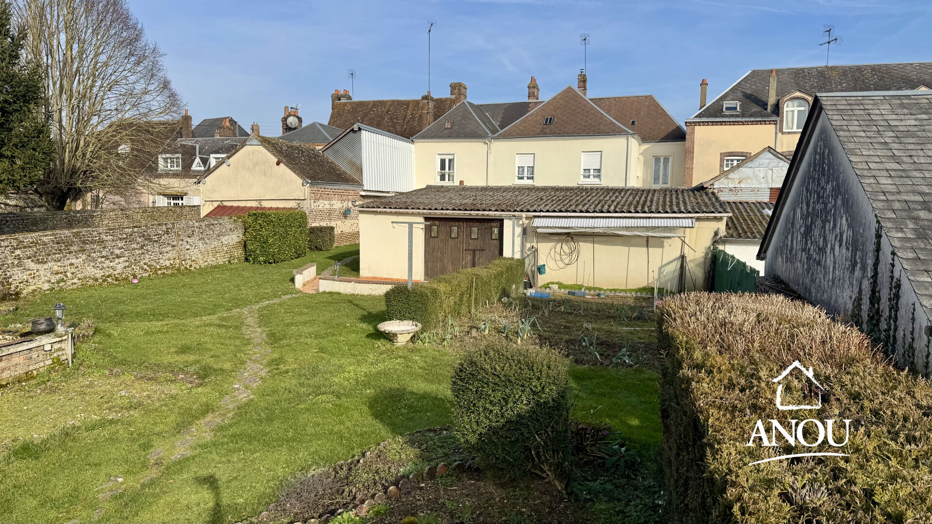 INVESTISSEMENT : MAISON 4 CHAMBRES, APPARTEMENT LOUÉ ET STUDIO INDÉPENDANT