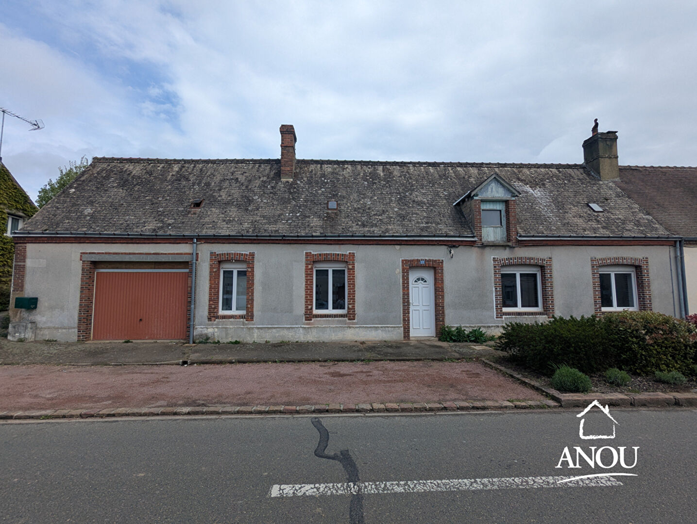 MAISON DE VILLE À FORT POTENTIEL D'ÉVOLUTION : DEPENDANCES ET  LOGEMENT INDÉPENDANT