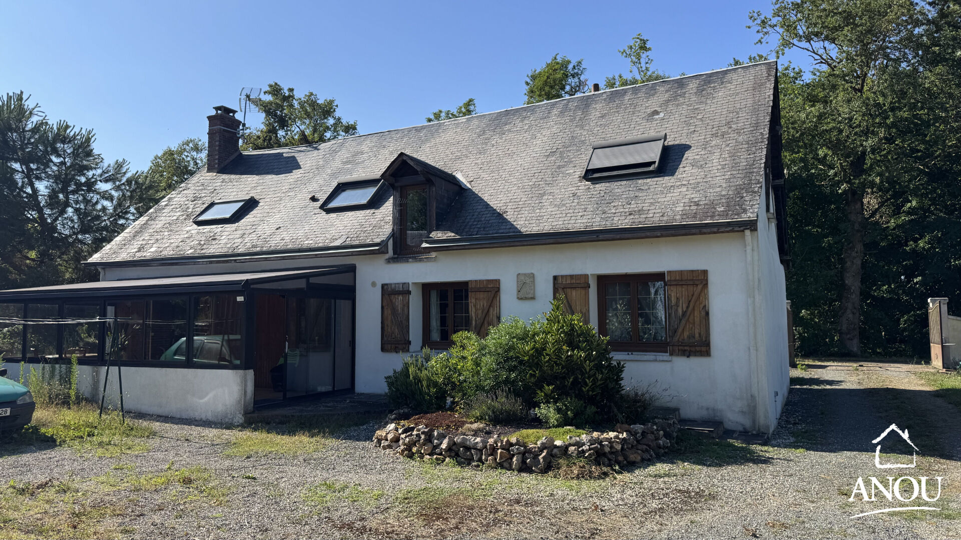 1h20 de PARIS - MAISON 5 CHAMBRES, DEPENDANCES et GRAND TERRAIN