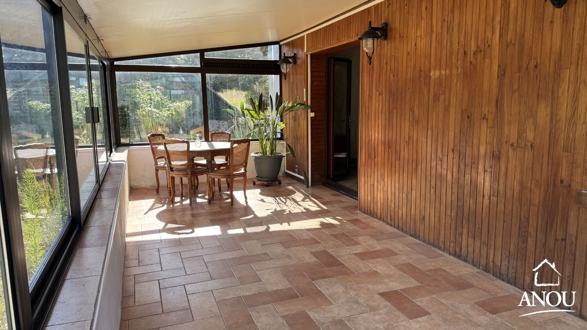 Photo 1h20 de PARIS - MAISON 5 CHAMBRES, DEPENDANCES et GRAND TERRAIN image 3/6