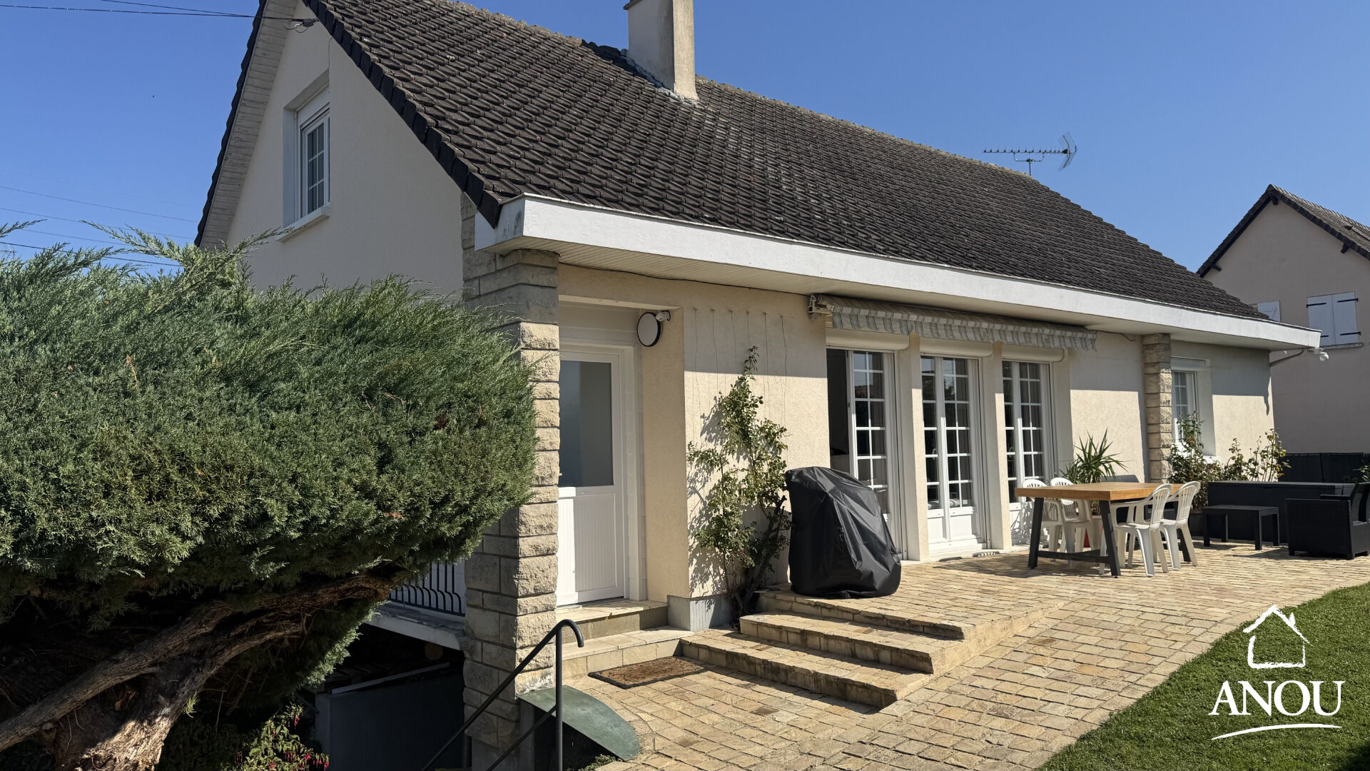 Photo MAISON FAMILIALE : 5 CHAMBRES, COMMERCES, ECOLES A PIED ! image 1/6