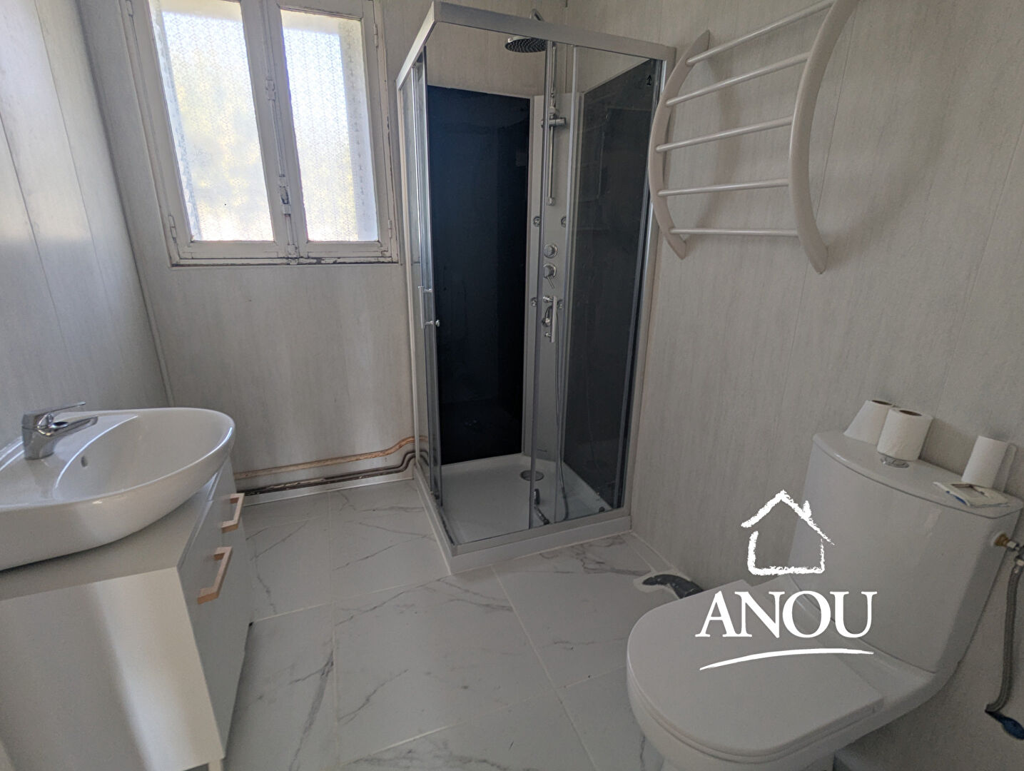 Photo GRANDE MAISON AVEC 5 CHAMBRES ET VASTE PARCELLE image 5/6