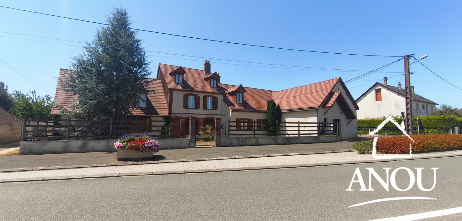 MAISON FAMILIALE AVEC JARDIN 8 PIECE(S)