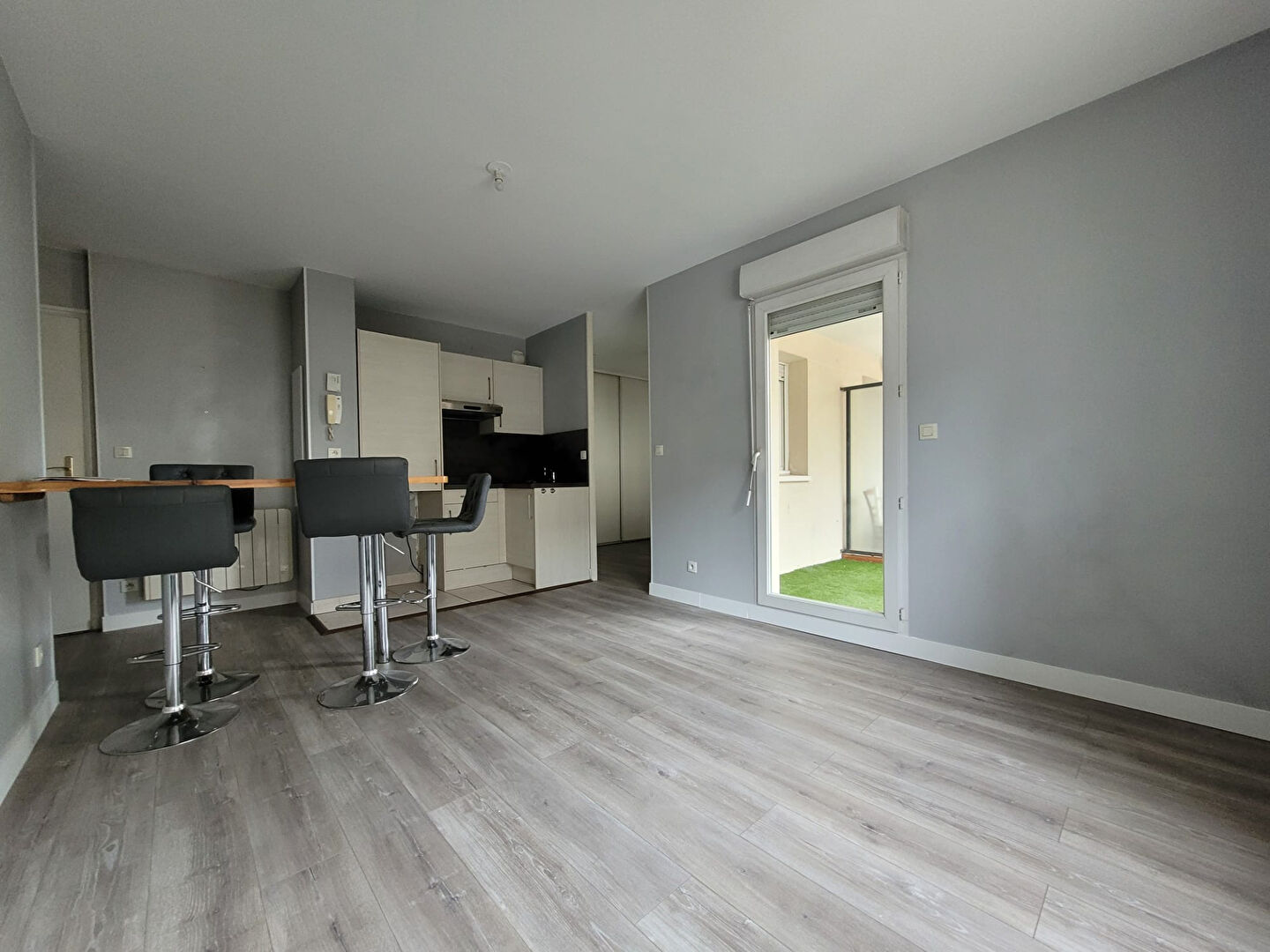 Appartement Mainvilliers 1 pièce(s) 30.85 m²
