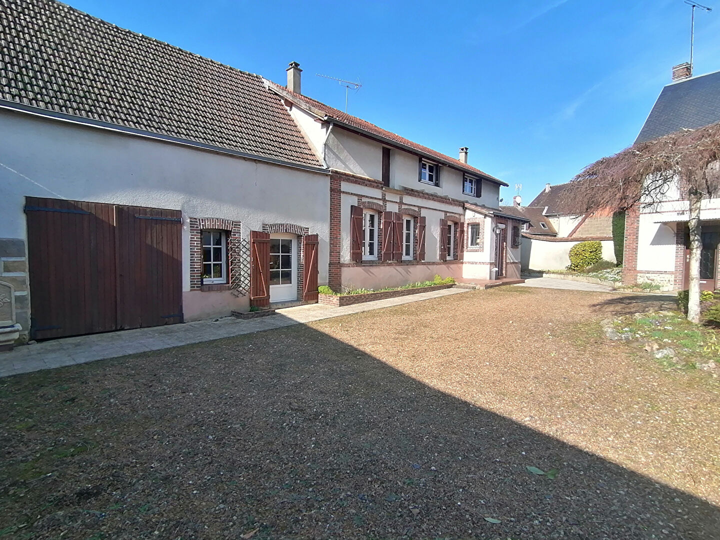 Photo Maison ancienne 117 m² +Dépendances , proche gare image 1/6