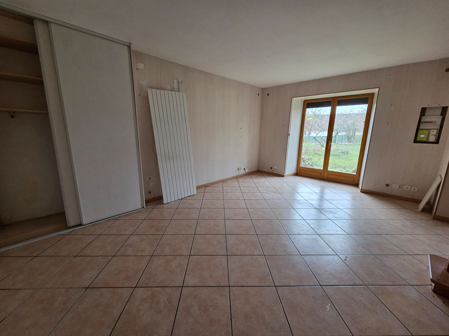 Photo Longère à rénover, dépendances. image 5/6