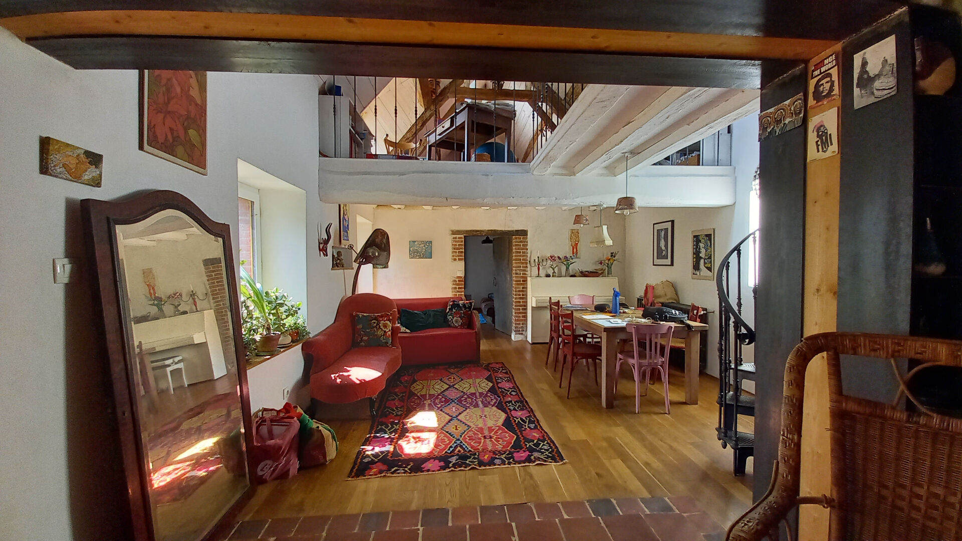 Photo MAISON ANCIENNE PLEINE DE CHARME image 3/6