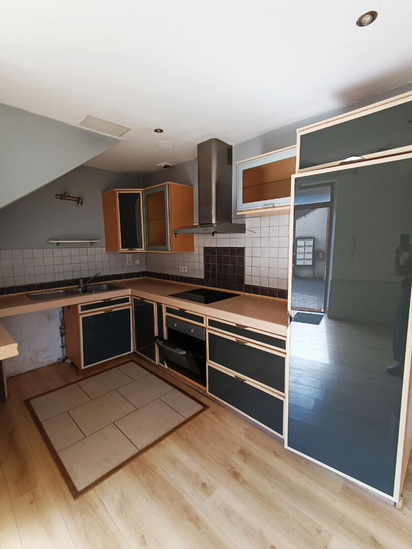 Photo COMPIEGNE Quartier LES VENEURS APPARTEMENT  EN DUPLEX 3 PIECES image 3/6