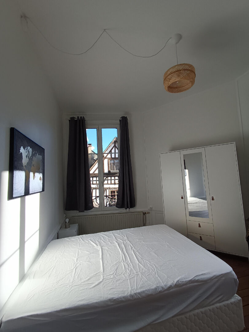 Photo COMPIEGNE CENTRE VILLE  chambre meublée  en colocation image 3/6