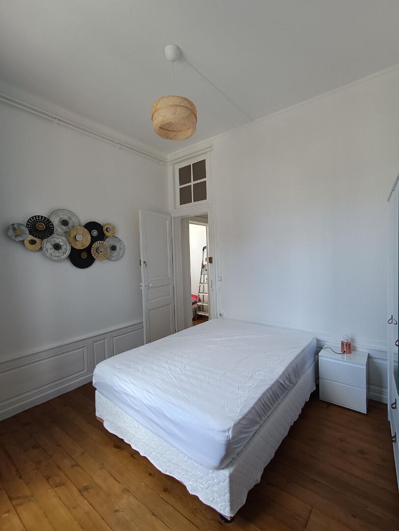 Photo COMPIEGNE CENTRE VILLE  chambre meublée  en colocation image 4/6