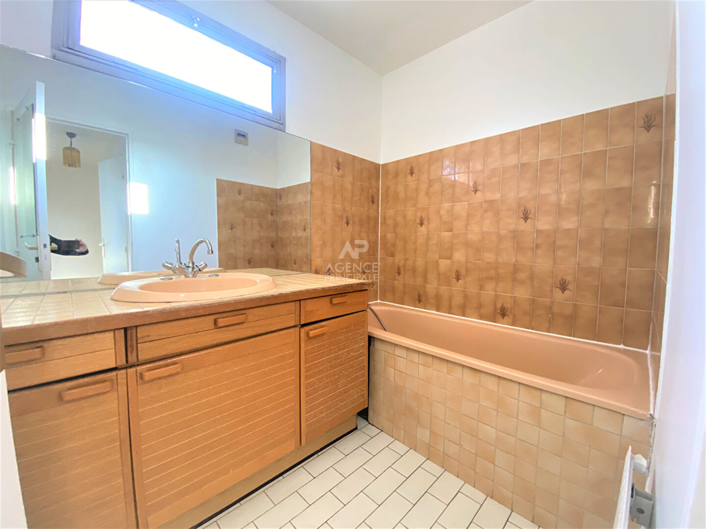 Photo Appartement Nanterre  proche place de la Boule 3 pièce(s) 84 m2 image 4/6