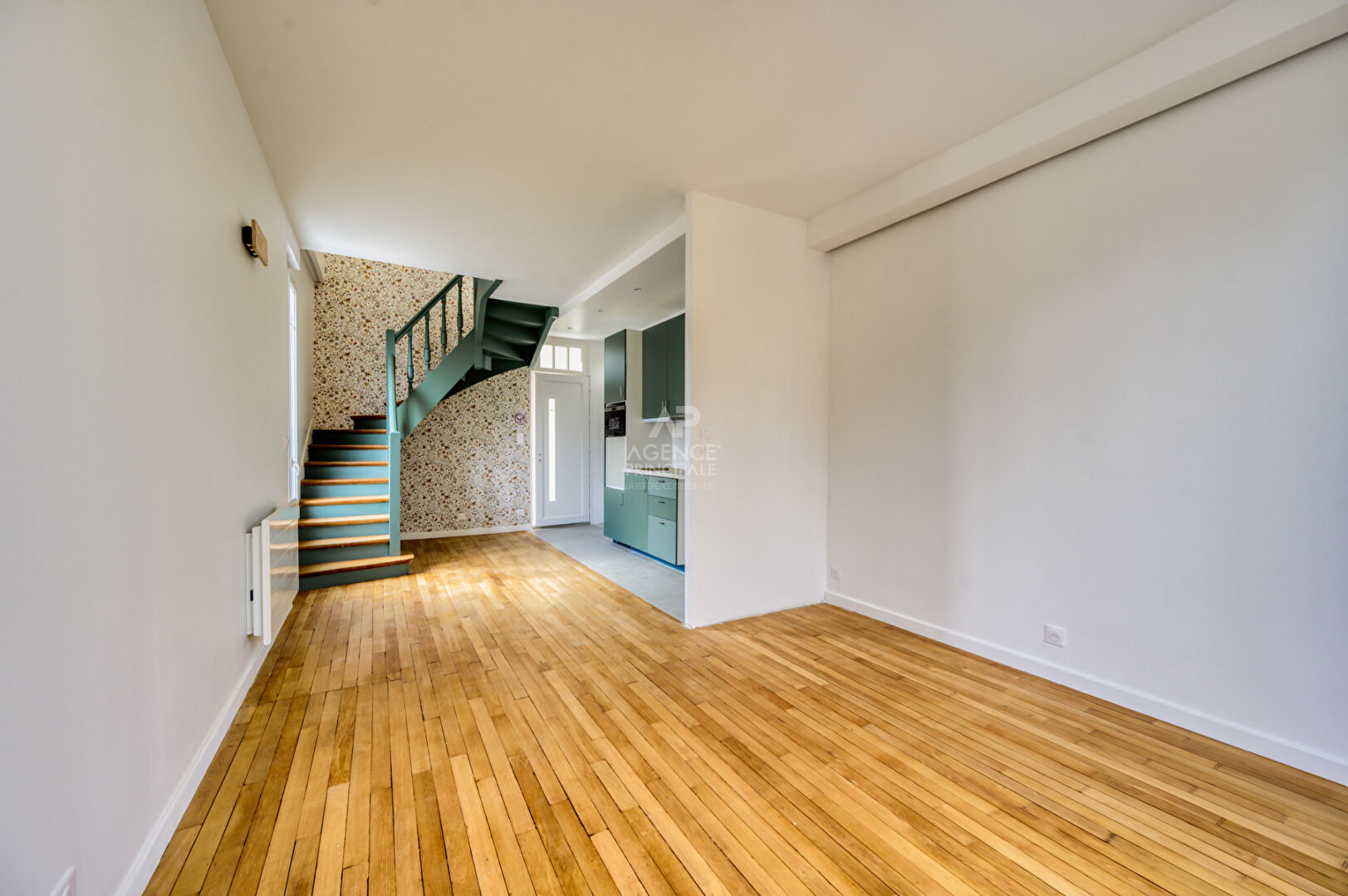 Photo Appartement en duplex à Nanterre 2 pièce(s) 46.75 m2 image 1/6