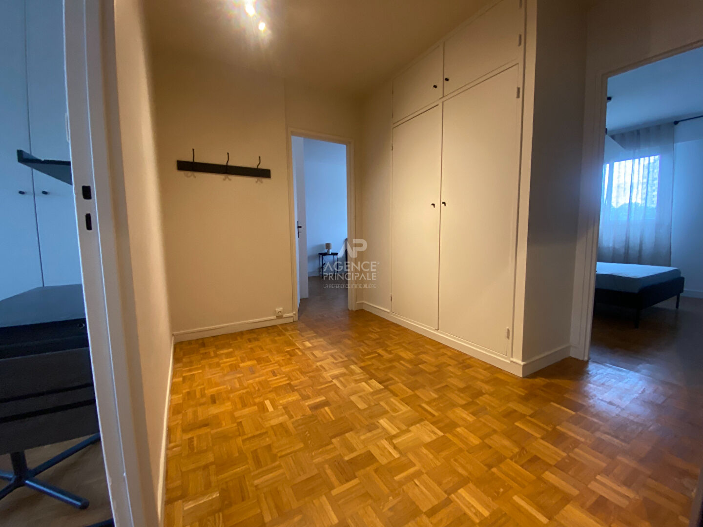 Photo Appartement de 4 chambres de  90 m2-Nanterre  Ville image 6/6