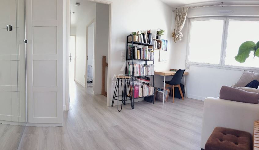 Photo Appartement meublé Nanterre 4 pièce(s) 79 m2 image 5/6