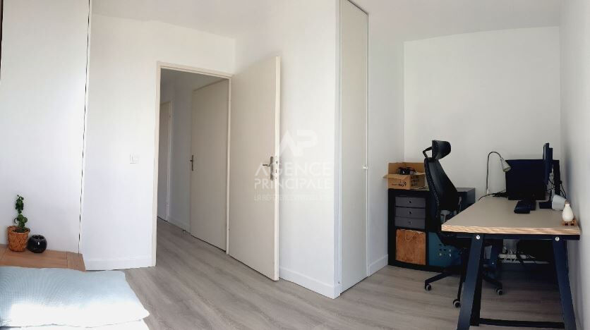 Photo Appartement meublé Nanterre 4 pièce(s) 79 m2 image 6/6