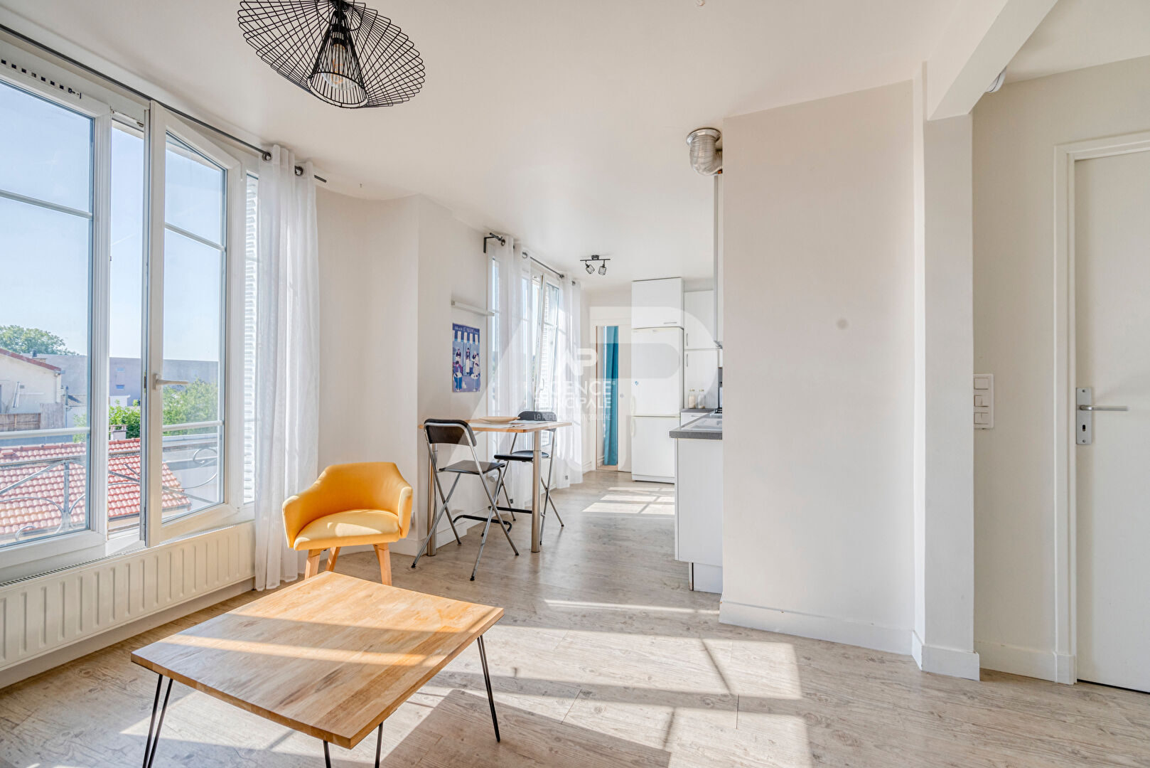 Photo Appartement  MEUBLÉ Nanterre 2 pièce(s) 44.89 m2 image 3/6